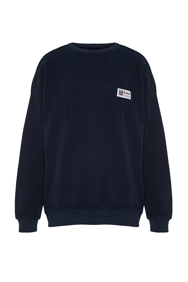 Lacivert Oversize/Geniş Kesim Yumuşak Dokulu Kolej Temalı Şardonsuz Sweatshirt TMNAW24SW00245 - 7