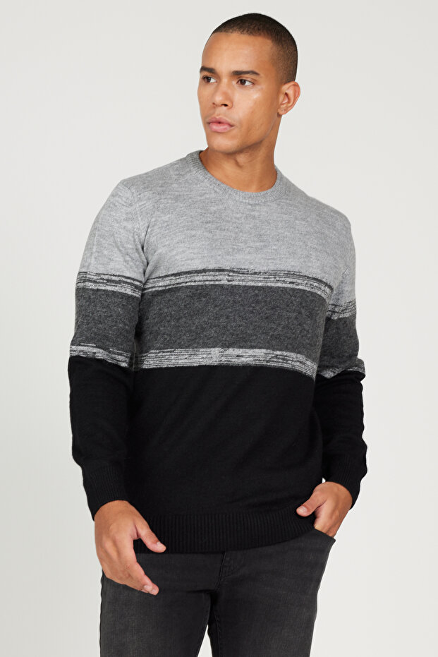 Men's Grey-Black Standard Fit Regular Cut Crew Neck Knitwear Sweater