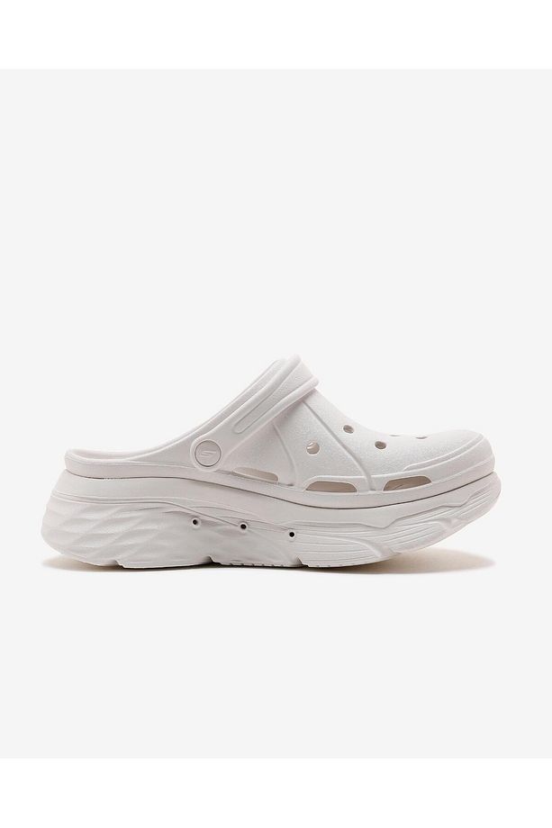 MAX CUSHIONING FOAMIES - 4