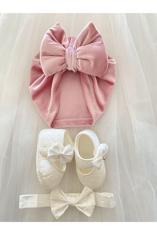 Baby Scalloped Mevlid Booties & Pompom Bonnet / Newborn Gift