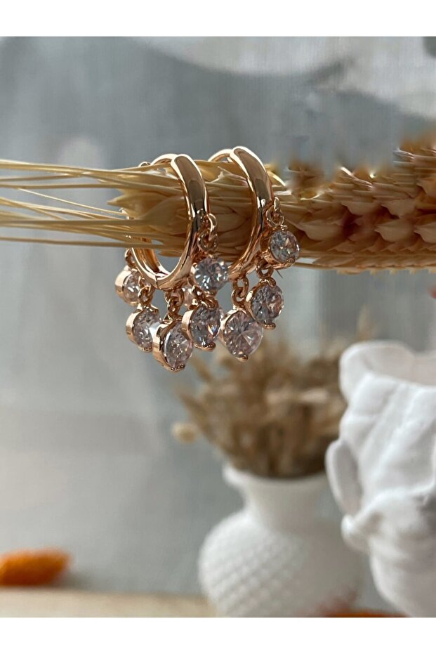 Şakira Dangle Earrings