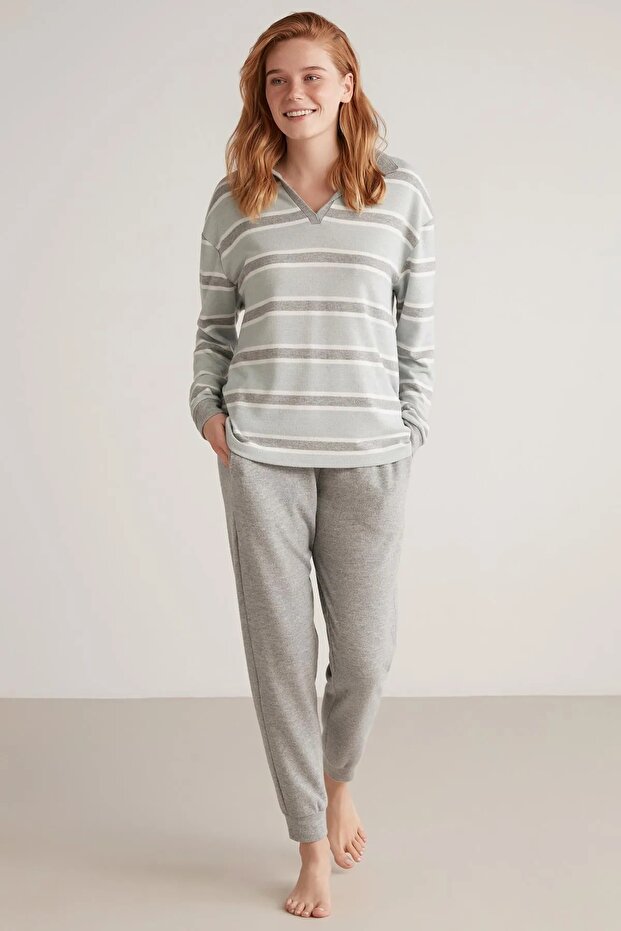CATHERİNES POLO COLLAR LONG SLEEVE SOFT TEXTURED LONG SLEEVE WOMEN'S PAJAMA SET 2426