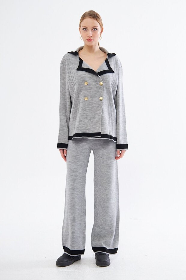 مجموعة تريكو مزدوجة بأزرار - 3