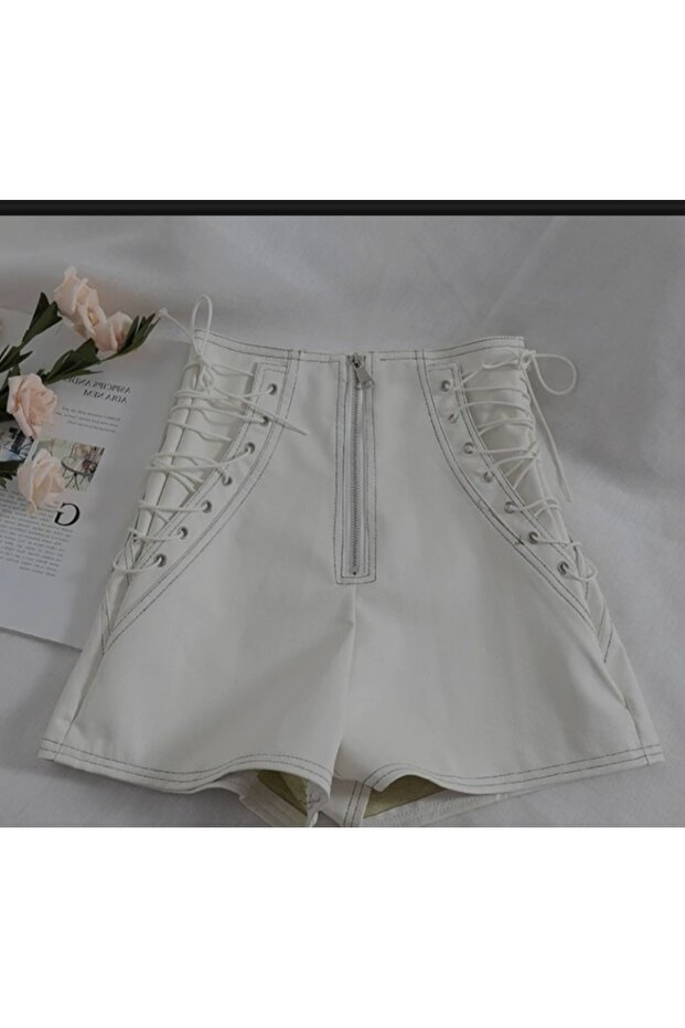 Beyaz Deri Şort - 2