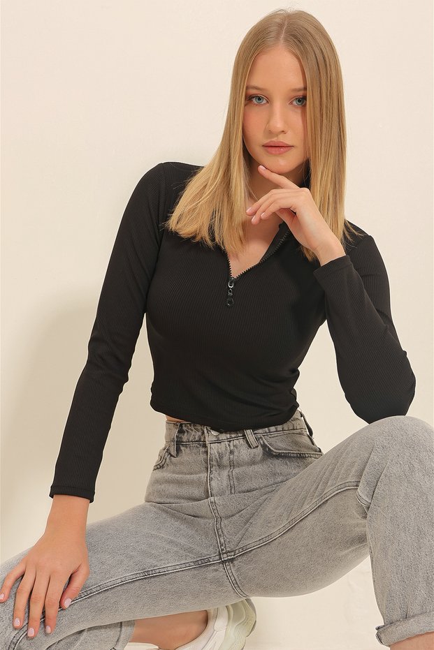 Women's Black High Collar Front Zipper Ottoban Crop Blouse ALC-X11315