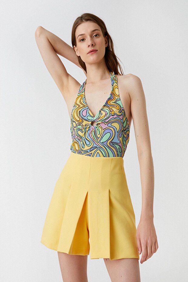 Pleated Shorts Wide Leg