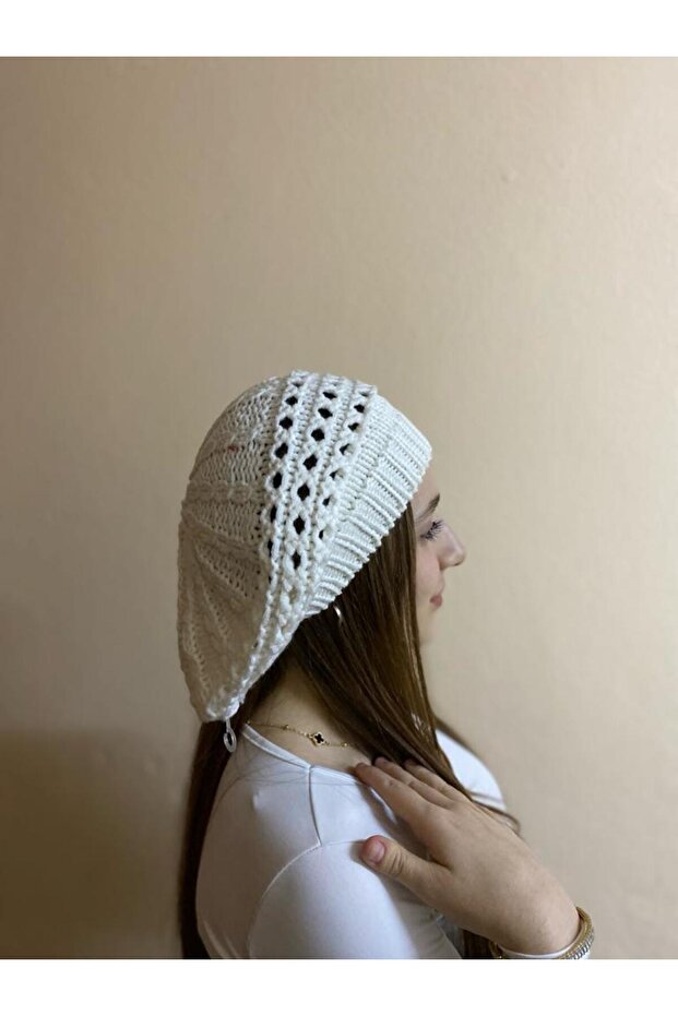 Women's Knitted Painter Beret Hat - Valentine's Day Winter Gift