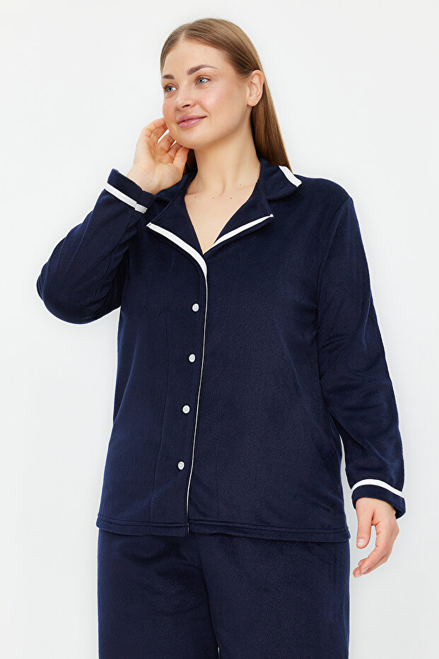 Lacivert Gömlek Yaka Biyeli Polar Örme Pijama Takımı TBBAW24AI00041 - 2