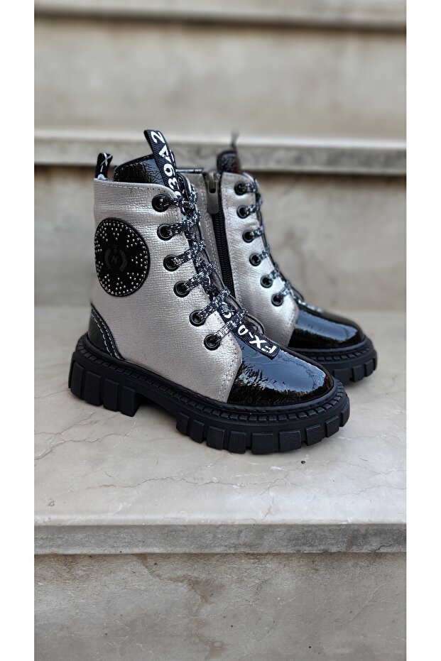 DERİ KIZ ÇOCUK BOT - 1