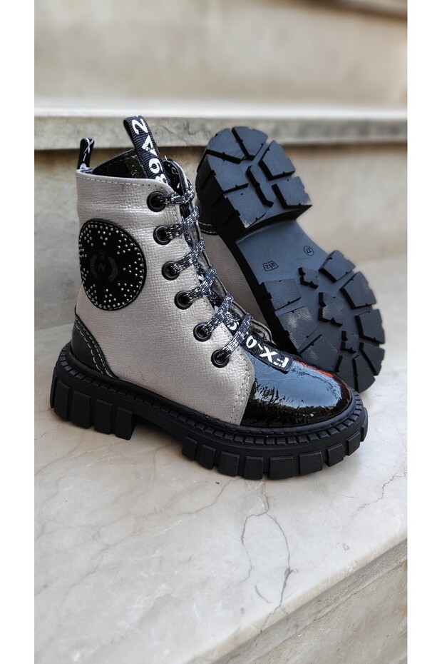 DERİ KIZ ÇOCUK BOT - 4