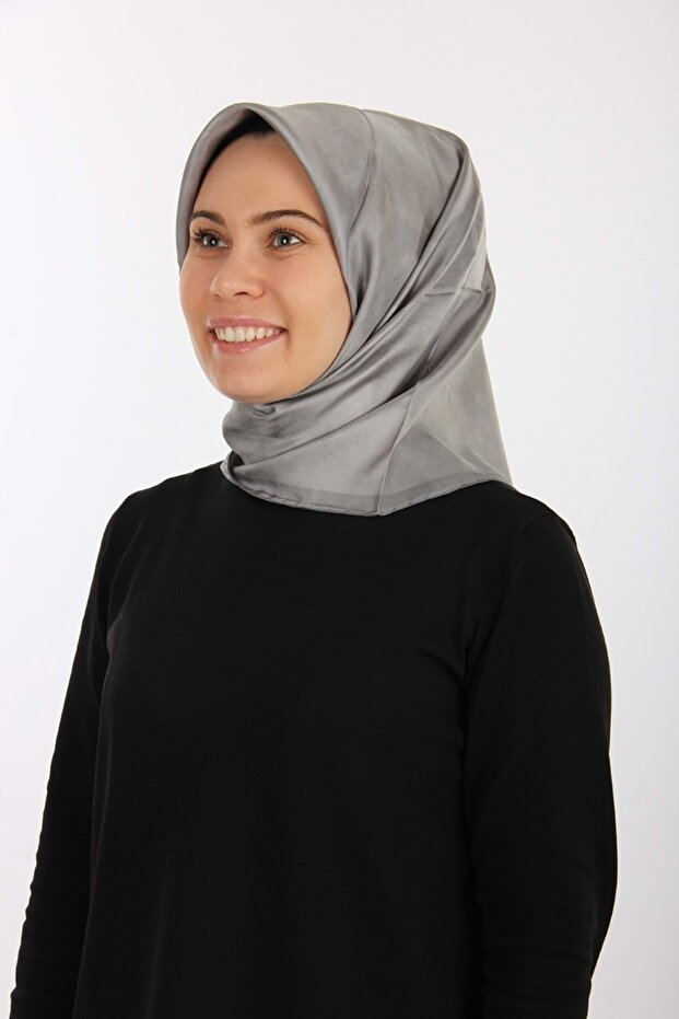 وشاح حريري رمادي داكن 7208713 - 972