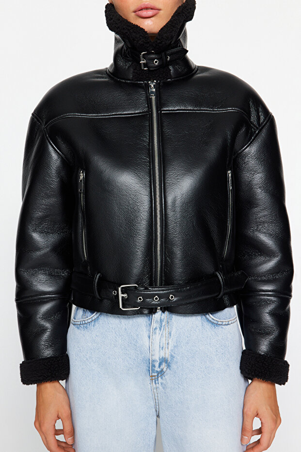Siyah Regular Kalıp Peluş Detaylı Suni Deri Biker Ceket Mont TWOAW24MO00279 - 8