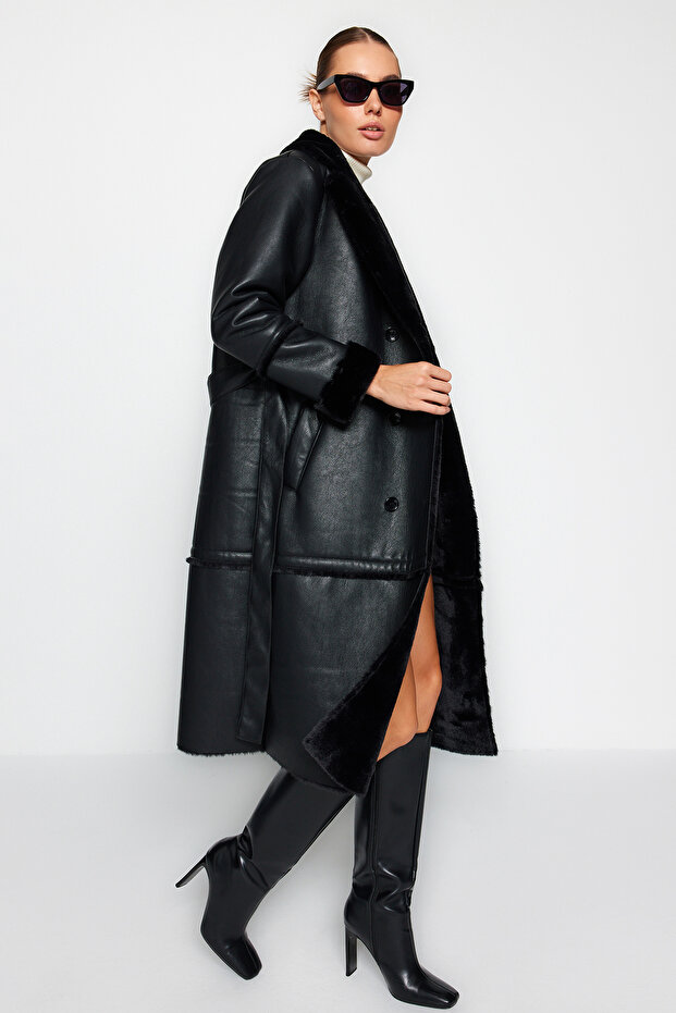 Fekete Oversize széles vágott öves szőrme gallér, részletes hosszú műbőr kabát TWOAW24KB00188 - 12