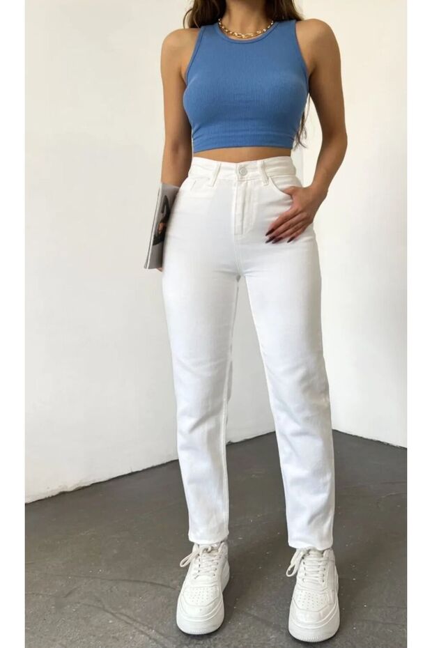 WHITE PANT MOM JEANS