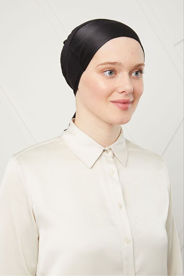 Women's Hijab Laced Satin Bonnet Black