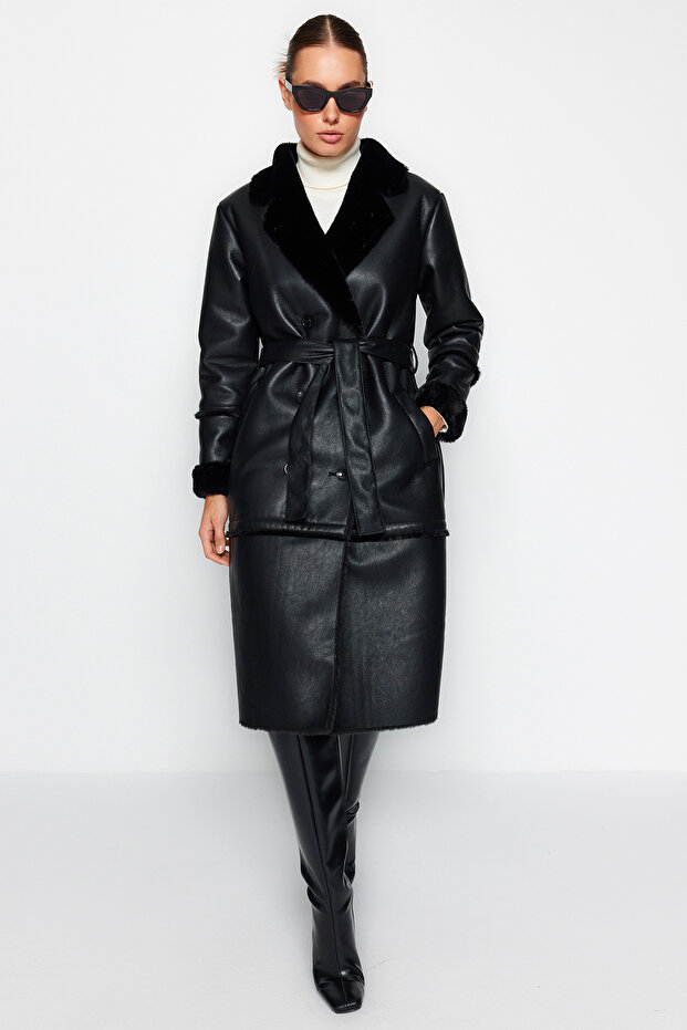 Fekete Oversize széles vágott öves szőrme gallér, részletes hosszú műbőr kabát TWOAW24KB00188 - 9