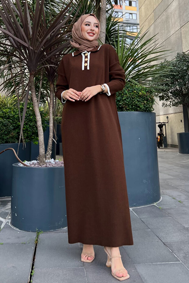 Polo Collar Buttoned Knitwear Dress Brown