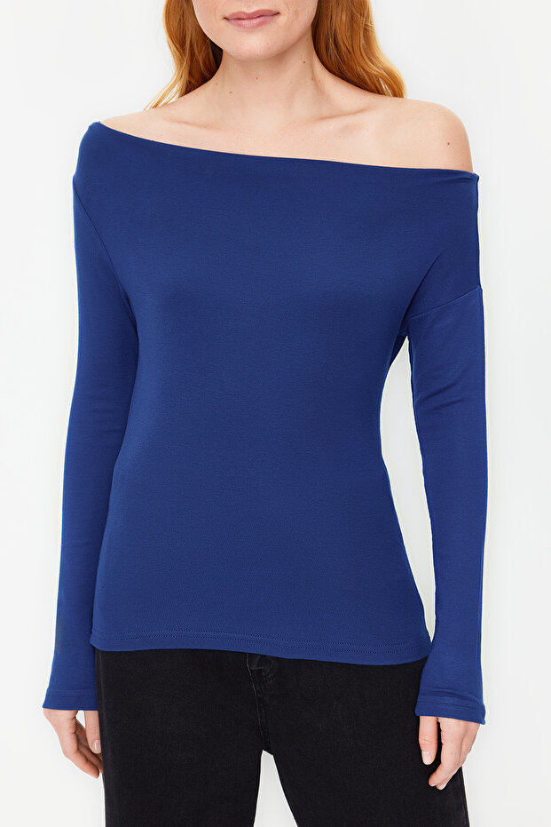 Açık Lacivert Yumuşak Kumaşlı Fitted/Vücuda Oturan Kayık Yaka Örme Bluz TWOAW24BZ00227 - 4