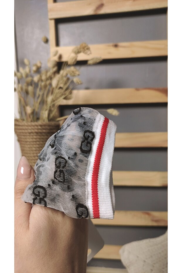 جوارب منقوشة من التول - 2