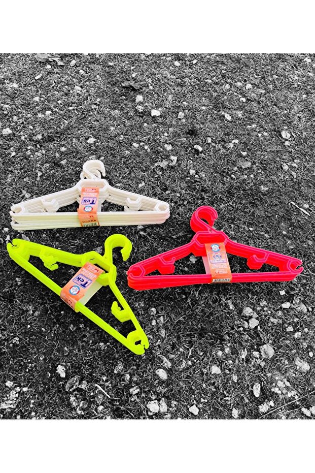 6 Pieces Bright Color Jumbo Plastic Clothes Hangers - a Quality - 1