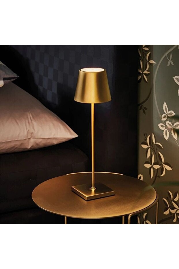 Masa Lambası Gold Renk Tek Anahtarla Dokunmatik 3 Renk Yanma Modlu Dimmerli - 8