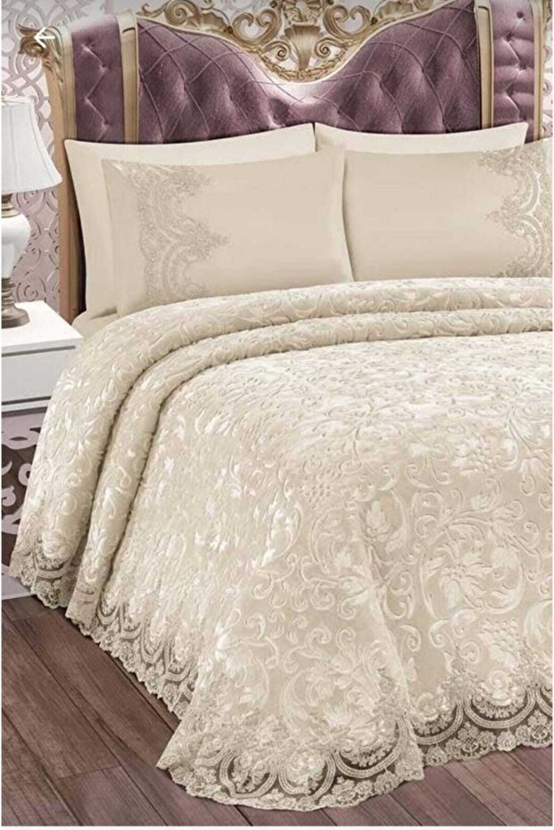 Beige Collection Blanket Set French