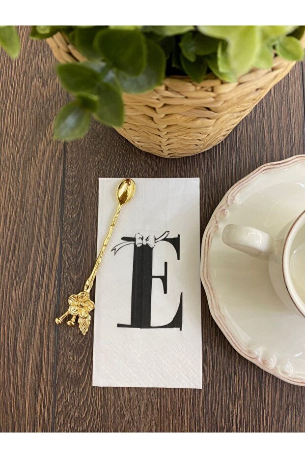 Letter E Presentation Napkin 16 Pieces