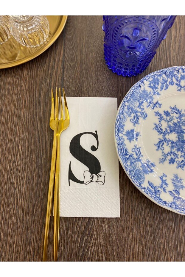 Letter S Presentation Napkin 16 Pieces