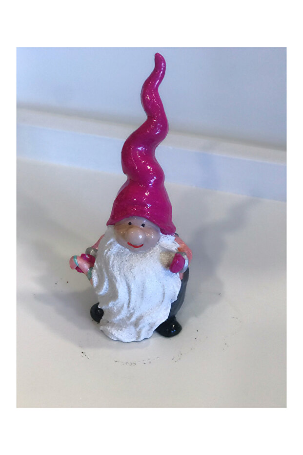 Uzun Şapkalı Noel Baba