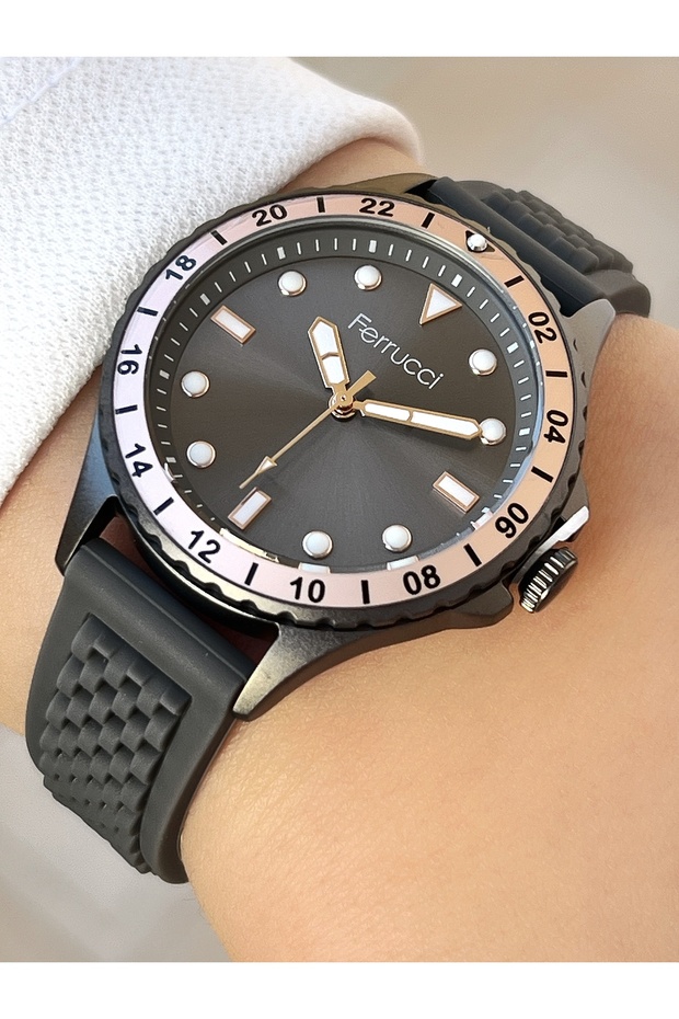 Special Design Silicone Cord 3 Atm Waterproof Women's Wristwatch