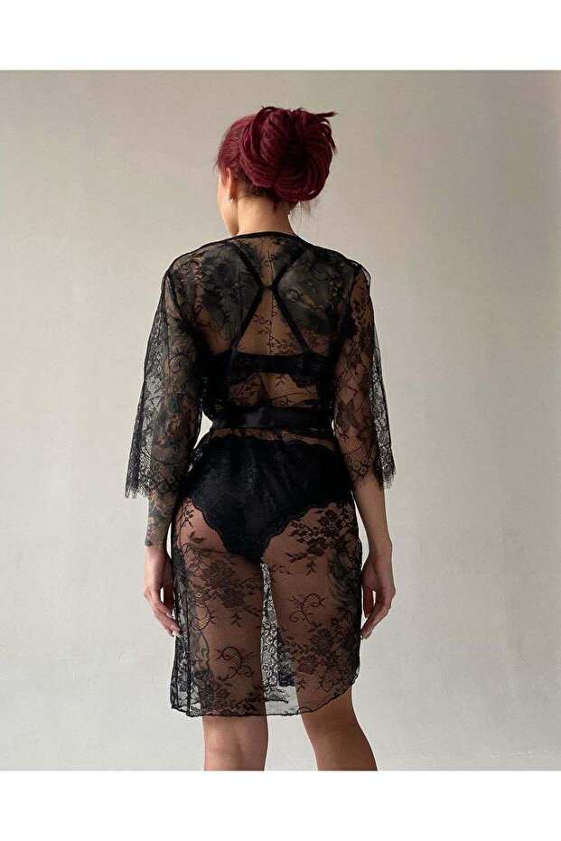 Lari Lace Dressing Gown