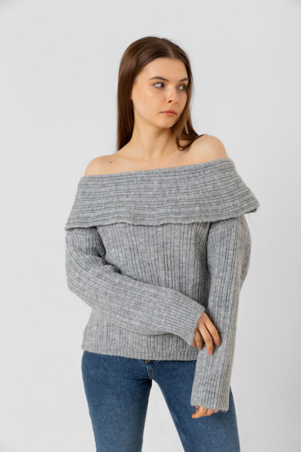 Women's Scoop Neck Ribbed Sweater