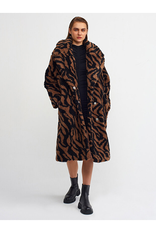 6954 معطف قطيفة منقوش - كراميل - 2