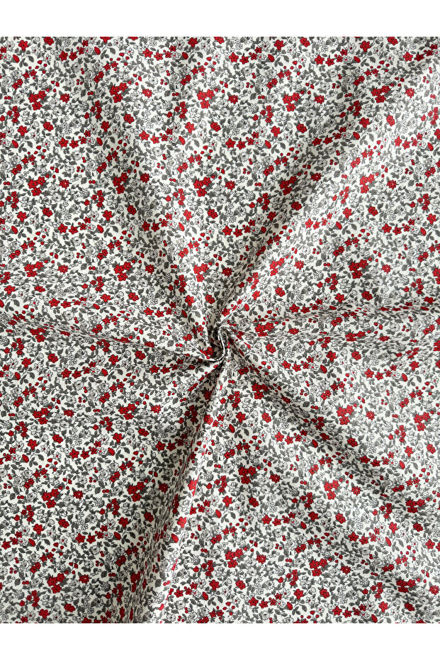 100% Cotton Patterned Poplin Fabric - Little Flowers 1 - Width: 160cm