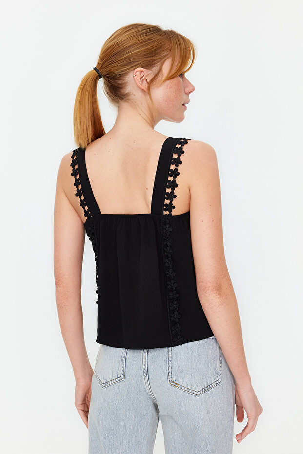 Siyah Dantel Detaylı Crinkle Dokuma Bluz TWOSS24BZ00024 - 12