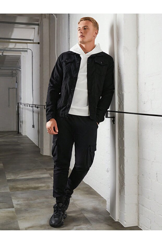 MEN'S BUTTONED BLACK GABARDIN JACKET