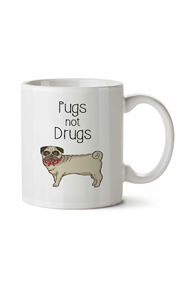 كوب مطبوع على الجانبين من Pugs Note Drugs