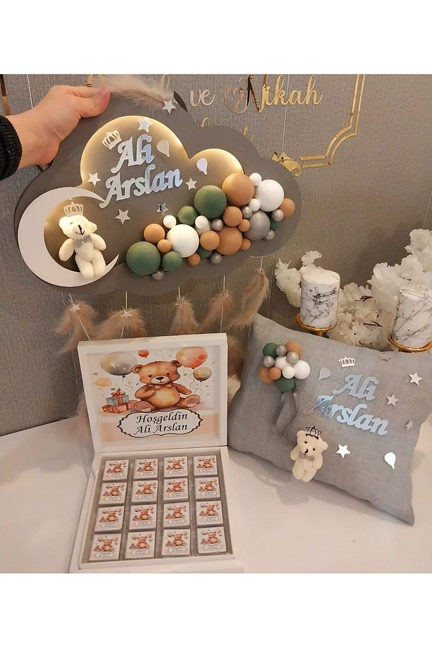 Erkek Bebek Ledli Bubble Kapı Süsü & Takı Yastığı & Çikolata Kutusu Hediyelik Set - 1