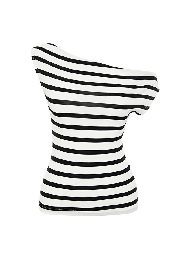 Siyah Kayık Yaka Fitted Viskoz/Yumuşak Kumaşlı Esnek Örme Bluz TWOSS24BZ00090 - 7