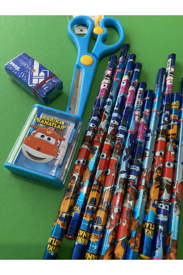 5 Adet KURŞUN KALEM, 1 Adet Kalemtraş, 1 Adet Silgi, 1 Adet Makas - 1