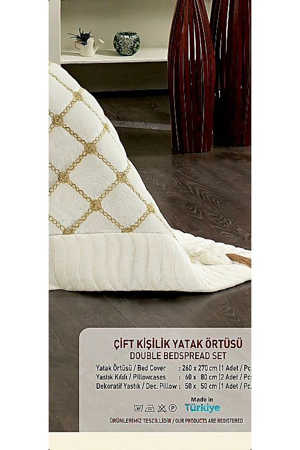 Çeyizlik Yatak Örtüsü ( Set 4 Parçası ) Kadıfe Kapitoneli Yüksek Kalite nakışlı - 4