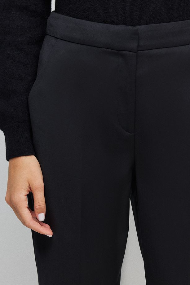 Kadın Siyah Standart Fit Normal Kesim Çift Pileli Yünlü Pantolon - 3