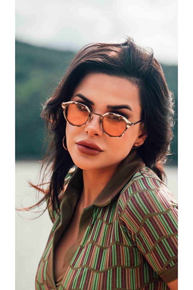 Women's Sunglasses Oval Speckled Frame Orange Glass