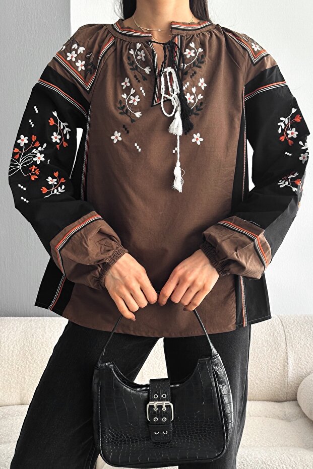 Women's Brown Tassel Embroidered Vintage Blouse
