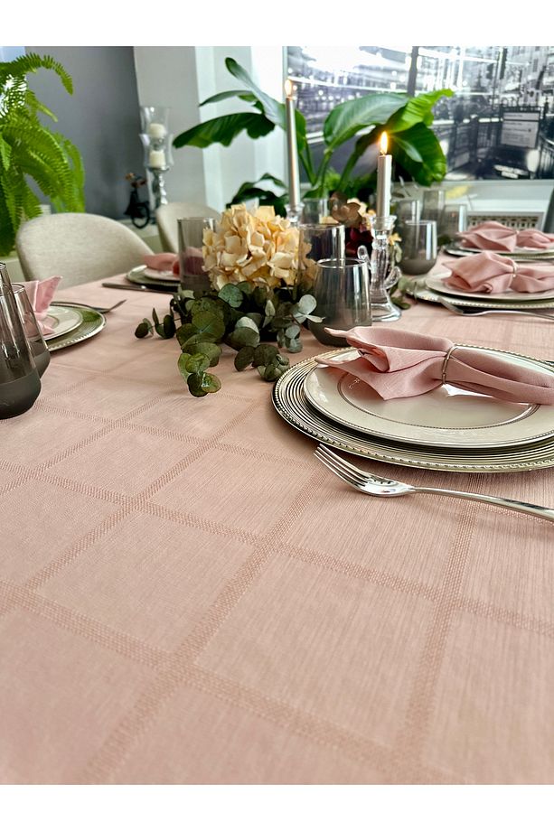 Keten Dokulu Dertsiz Kare Desenli Pudra Pembe Masa Örtüsü - 5