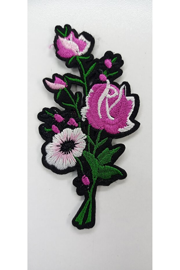 5X10Cm Flower Embroidery Coat of Arms Patch with Stick-On Patch Uitle
