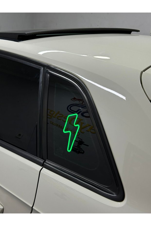 Neon LED Lighted Decor for Car BLITTER (12 Volt Suction Cups GREEN)