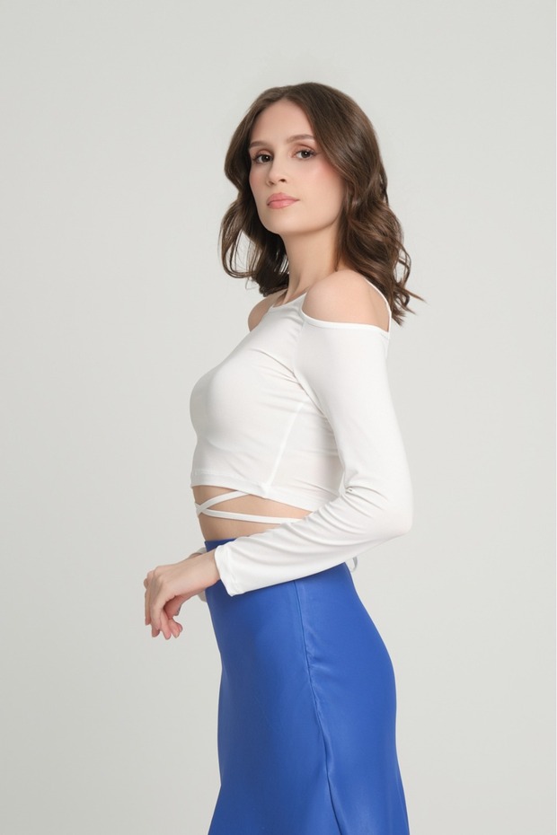 بلوزة بأربطة مكشوفة الكتف - 5