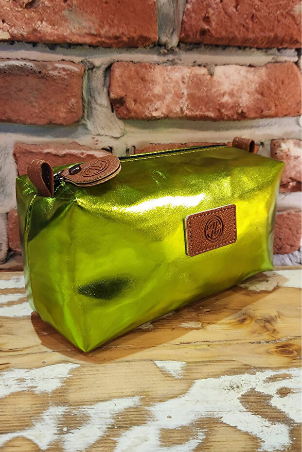 Women's Pistachio Green Makeup Bag