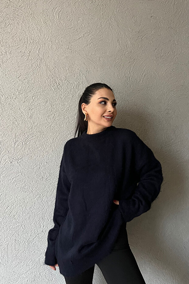 Navy Blue Bearded Basic Sweater - 1